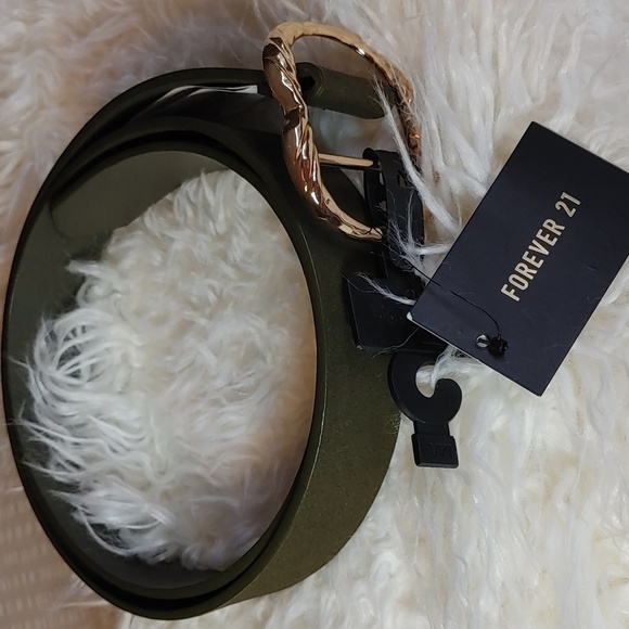 NWT Olive & Gold Faux Leather Belt - Picture 1 of 7